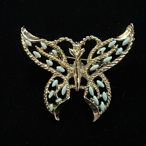 Gerry's Gold Butterfly Brooch Open Filigree Enameled Light Blue - Picture 1 of 8